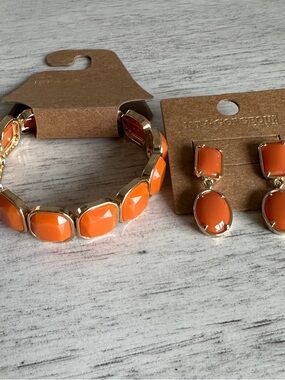 CAROLEE Gold and Orange Link Stretch Bracelet & matching Earrings NWT